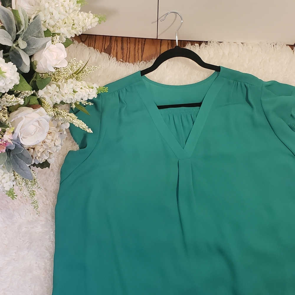 NWOT Green summer blouse 2X - Picture 6 of 15